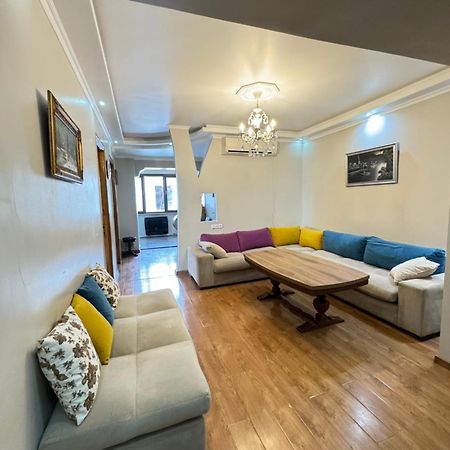 Ferienwohnung Warm Flat Gonio Exterior foto