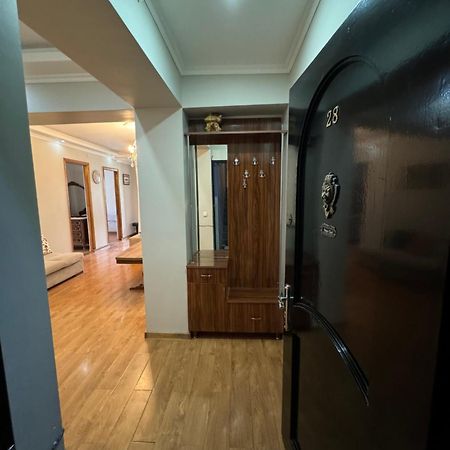 Ferienwohnung Warm Flat Gonio Exterior foto