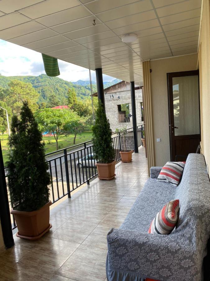 Ferienwohnung Warm Flat Gonio Exterior foto