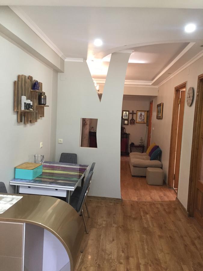 Ferienwohnung Warm Flat Gonio Exterior foto